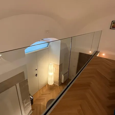 Loft דירה